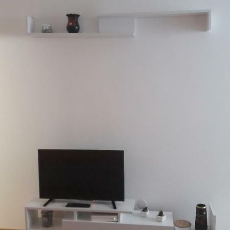 Melody Apartment Alba Iulia Exterior photo